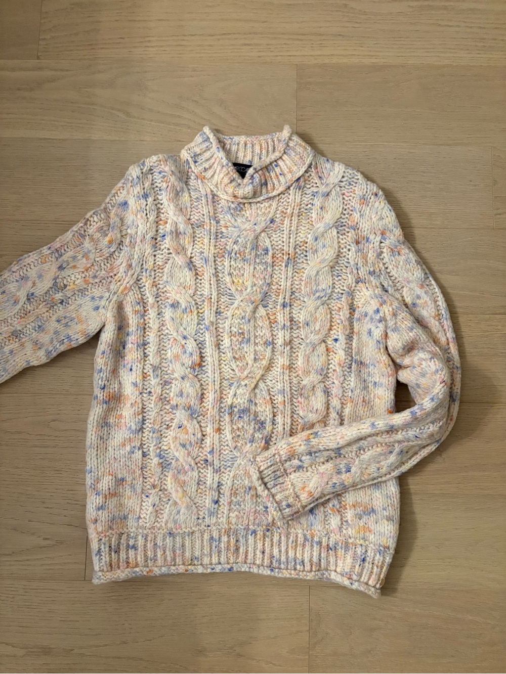 Marc Cain Cream Cable-Knit Turtleneck Sweater with Multicolor Flecks